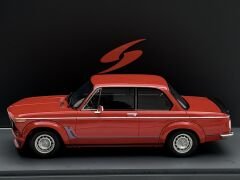 1:18 BMW 2002 Turbo 1973 Red with Showcase - Spark