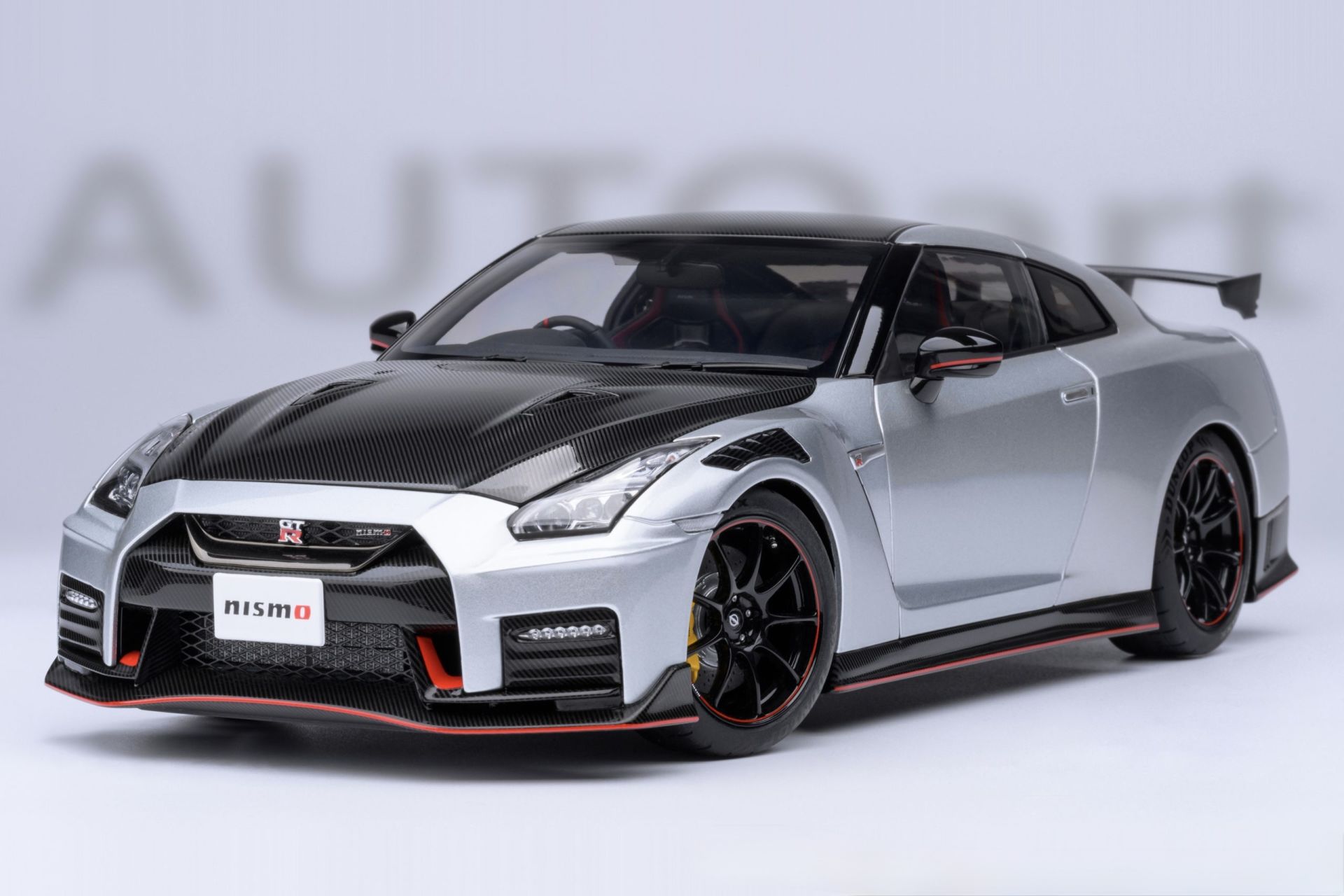 1:18 Nissan GT-R R35 Nismo Special Edition 77503 - Autoart