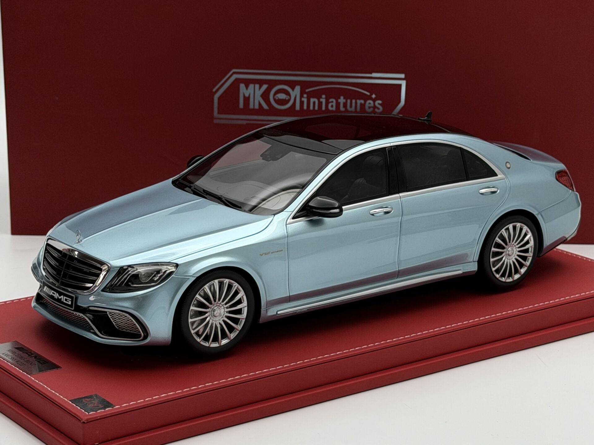 1:18 Mercedes-Benz S65 AMG W222 Light Blue - MK Miniatures