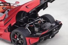 1:18 Koenigsegg Regera Candy Red 79026 - Autoart