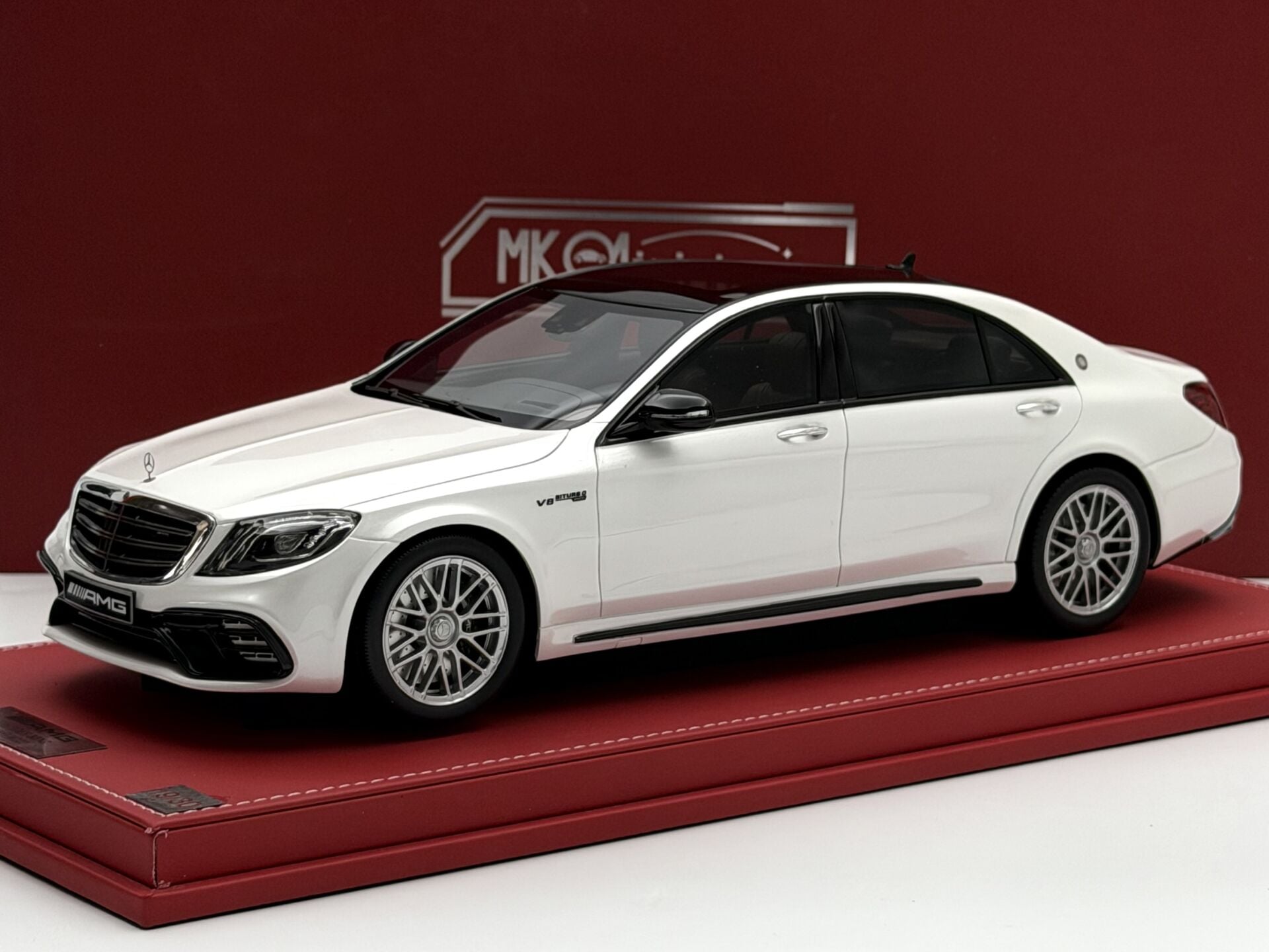 1:18 Mercedes-Benz S63 AMG W222 White - MK Miniatures