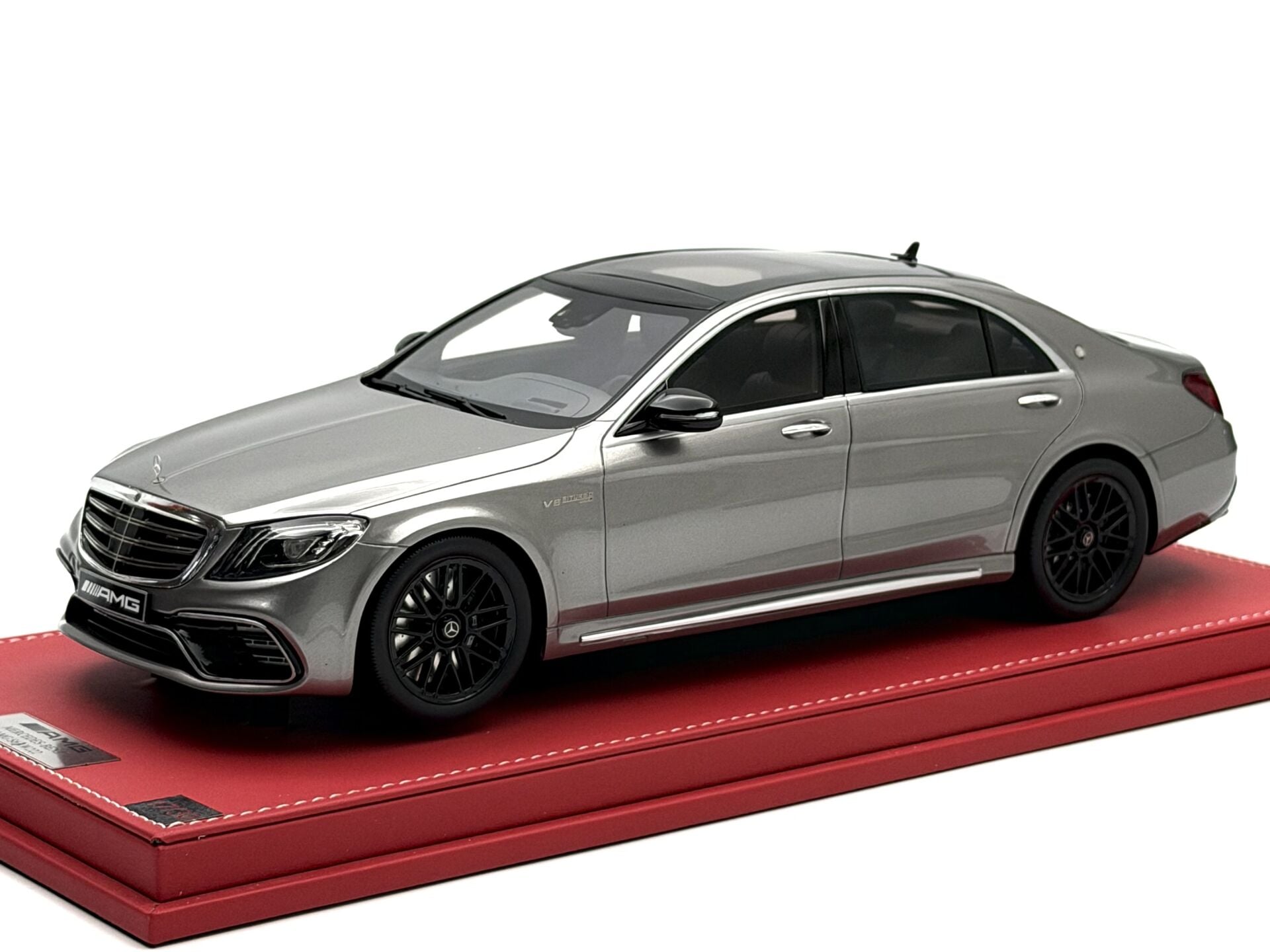 1:18 Mercedes-Benz S63 AMG W222 Grey/Black - MK Miniatures
