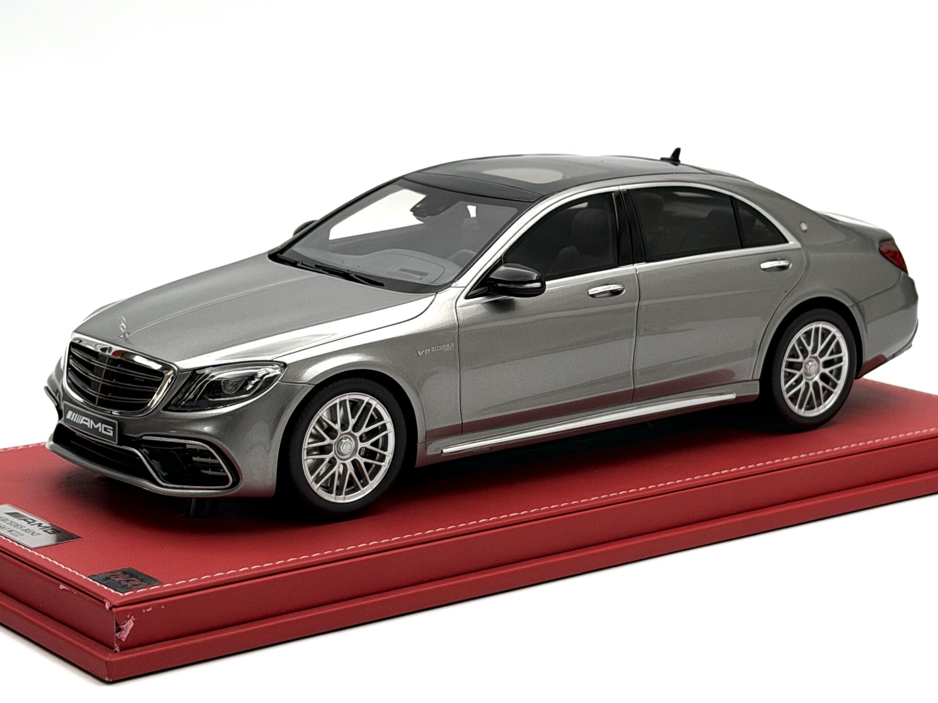 1:18 Mercedes-Benz S63 AMG W222 Grey/Silver - MK Miniatures