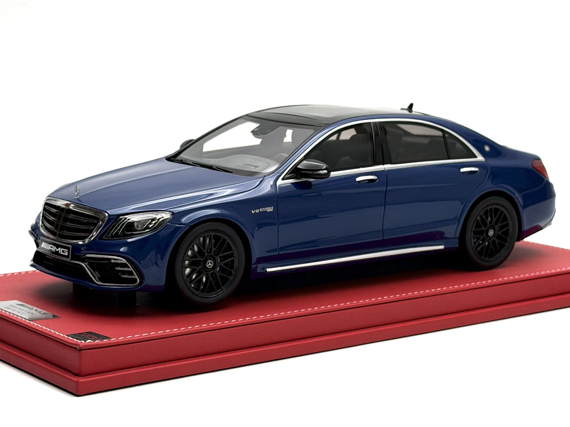 1:18 Mercedes-Benz S63 AMG W222 Blue/Black - MK Miniatures