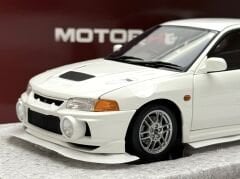 1:18 Mitsubishi Lancer Evolution IV Scotia White - Motorhelix