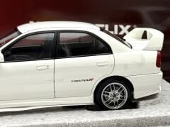 1:18 Mitsubishi Lancer Evolution IV Scotia White - Motorhelix