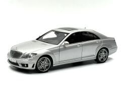 1:18 Mercedes-Benz S63 AMG W221 Iridium Silver - Autoart Dealer