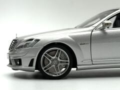 1:18 Mercedes-Benz S63 AMG W221 Iridium Silver - Autoart Dealer