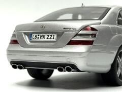 1:18 Mercedes-Benz S63 AMG W221 Iridium Silver - Autoart Dealer