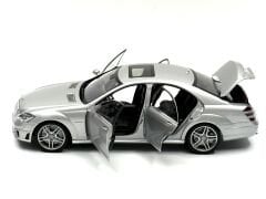 1:18 Mercedes-Benz S63 AMG W221 Iridium Silver - Autoart Dealer