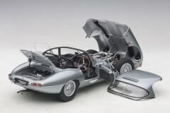 1:18 Jaguar E Type Lightweight Removable Top 73646 - Autoart