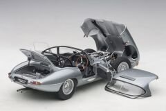 1:18 Jaguar E Type Lightweight Removable Top 73646 - Autoart