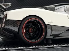 1:18 Pagani Zonda Cinque Coupe 2009 Bianco Benny - BBR & Almost Real