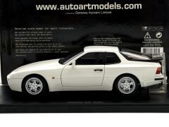 1:18 Porsche 944 Turbo White 1985 - Autoart