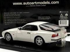 1:18 Porsche 944 Turbo White 1985 - Autoart