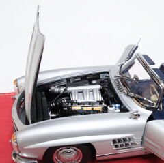 1:18 Mercedes-Benz 300SL Roadster W198 1957 - Minichamps