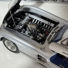 1:18 Mercedes-Benz 300 SLR Uhlenhaut 125 Jahre 1955 Silver - CMC