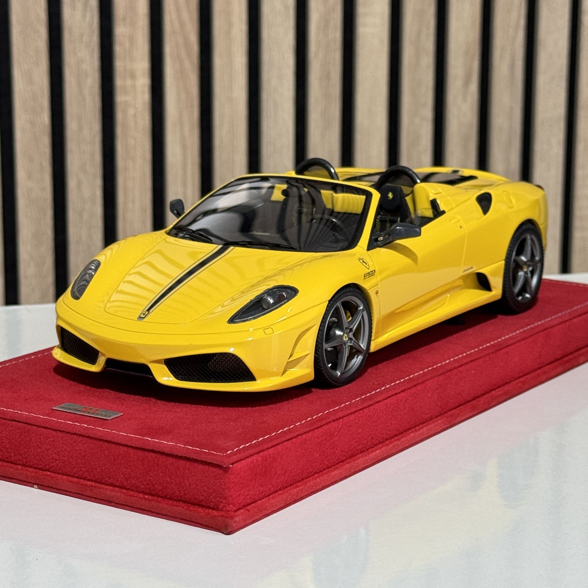 1:18 Ferrari F430 Scuderia 16M Spider 2008 Yellow - MR Models