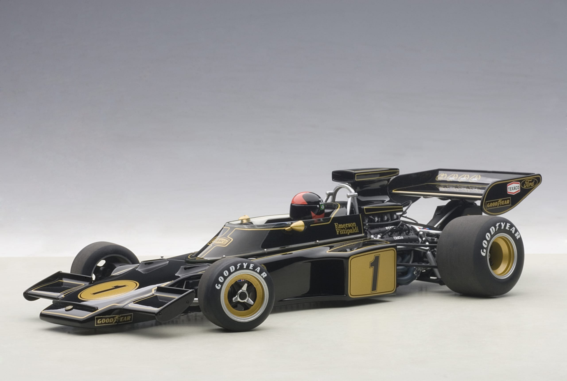 1:18 Lotus Type 72E Grand Prix 1973 Emerson Fittipaldi - Autoart
