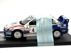 1:18 Mitsubishi Lancer Evo 3 Ralliart with Showcase - One Model