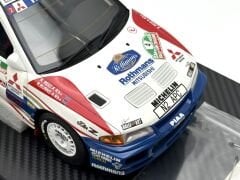 1:18 Mitsubishi Lancer Evo 3 Ralliart with Showcase - One Model