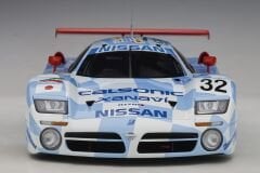 1:18 Nissan R390 GT1 1998 Le Mans #32 Calsonic - Autoart