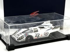 1:18 Porsche 917K Le Mans Winner 1971 with Showcase - Spark