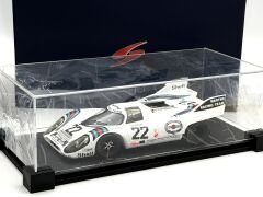 1:18 Porsche 917K Le Mans Winner 1971 with Showcase - Spark