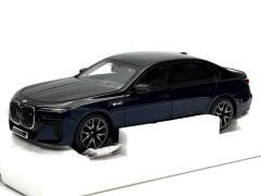 1:18 BMW i7 M70 G70 Blue Metallic 2024 - Minichamps