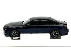 1:18 BMW i7 M70 G70 Blue Metallic 2024 - Minichamps
