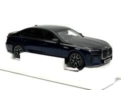 1:18 BMW i7 M70 G70 Blue Metallic 2024 - Minichamps