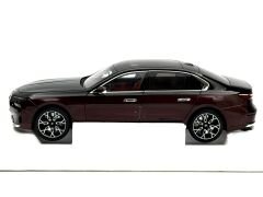 1:18 BMW i7 G70 Red/Black Metallic 2024 - Minichamps