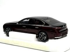 1:18 BMW i7 G70 Red/Black Metallic 2024 - Minichamps