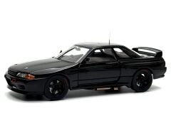 1:18 Nissan Skyline GT-R R32 Plain Body Gloss Black '92 - Autoart