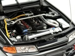 1:18 Nissan Skyline GT-R R32 Plain Body Gloss Black '92 - Autoart