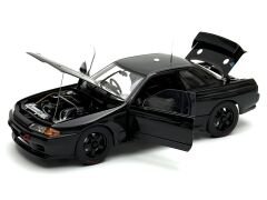 1:18 Nissan Skyline GT-R R32 Plain Body Gloss Black '92 - Autoart