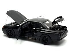 1:18 Nissan Skyline GT-R R32 Plain Body Gloss Black '92 - Autoart